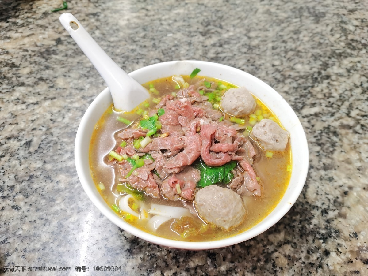 牛肉粿条图片 牛肉 牛肉丸 粿条 汤 潮汕美食 餐饮美食 传统美食