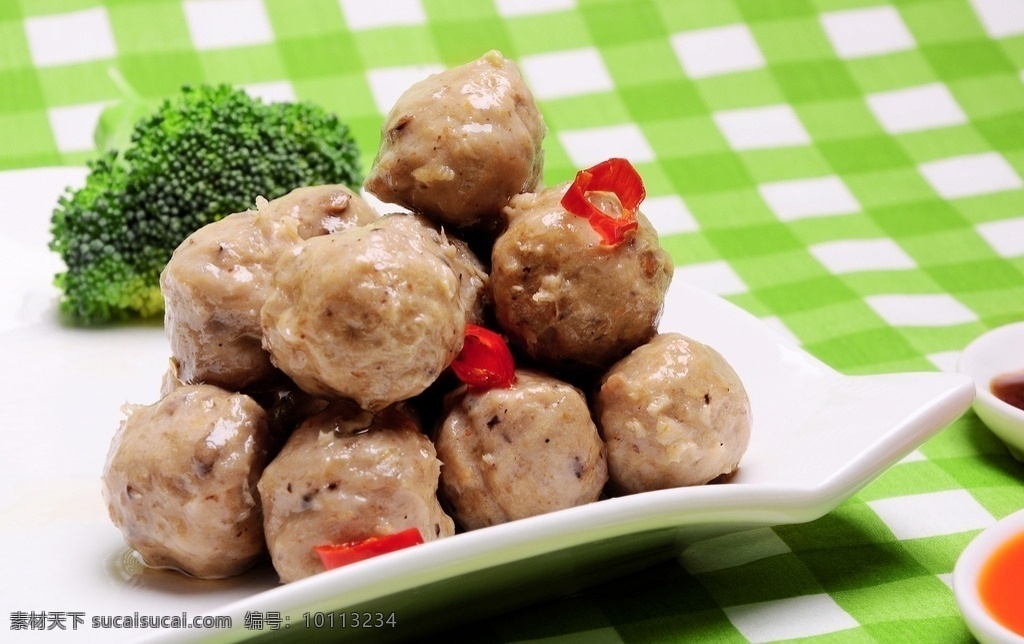香菇贡丸 特色美食 美味小吃 美食 西餐 快餐 垃圾食品 麦当劳 肯德基 食品 食物 吃的 西方食品 欧洲食物 油炸 膨化 猪肉 牛肉 鸡肉 摄影图美食 餐饮美食 传统美食