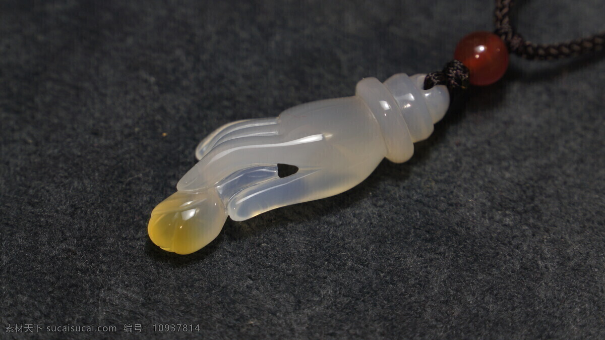 佛手吊坠 佛手 吊坠 玉髓 工艺品 饰品 剔透 挂件 宗教 寺庙 静物 微距 传统文化 文化艺术