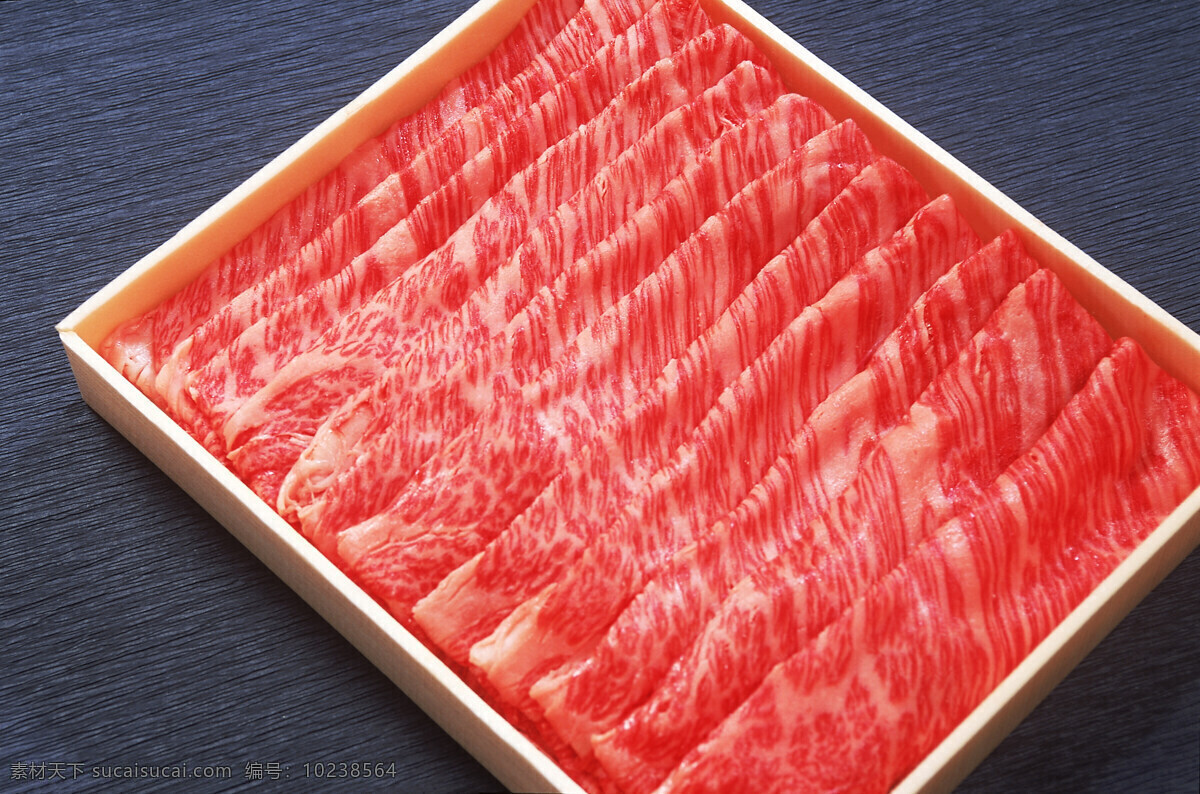 五花肉拼盘 五花肉 瘦肉 蔬菜 肉类食材 鲜肉 新鲜牛肉 食材原料 中华美食 餐饮美食 红色