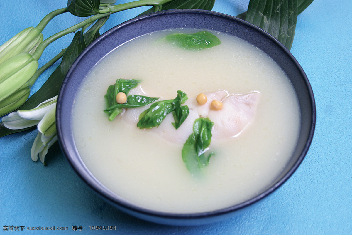 豌豆炖蹄花 豌豆 汤菜 蹄花 炖品 汤 传统美食 餐饮美食