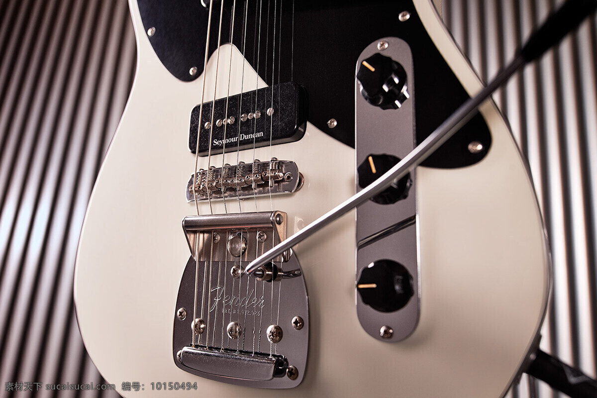 产品设计 大气 吉他 音乐 优雅 白色 经典 复古 电子