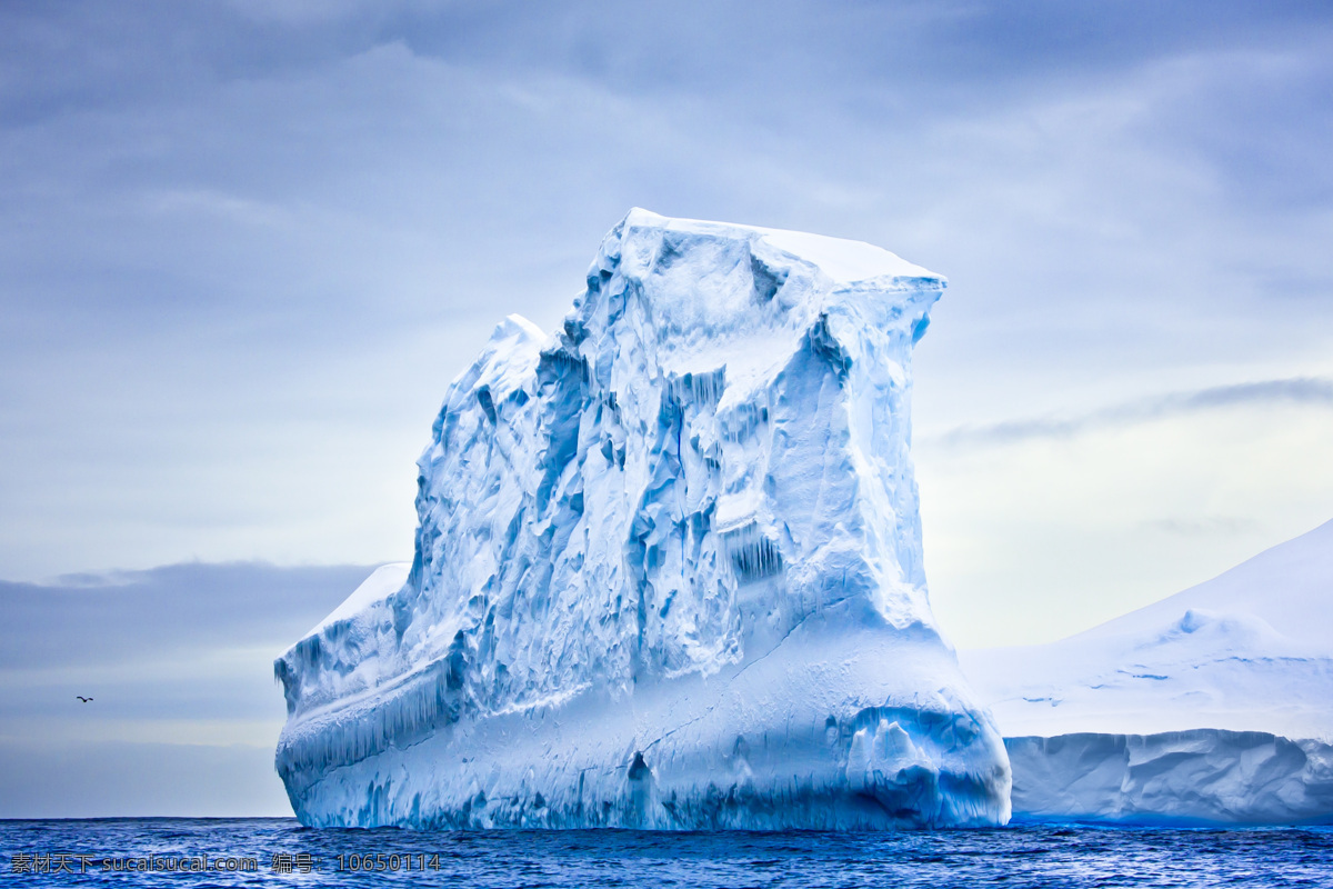 海洋冰山 冰块背景 冰爽 冰 冰水 冰山 海洋 冰水烈火 生活百科 白色