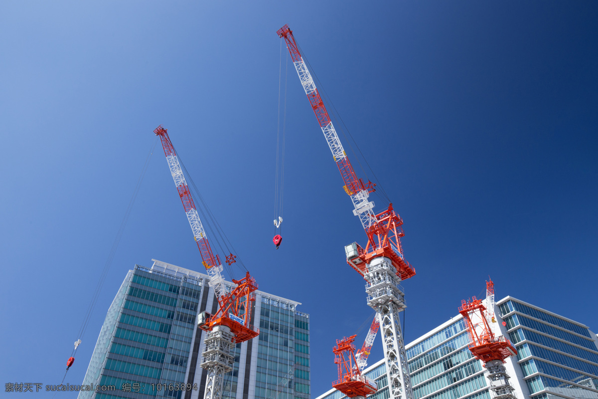 塔吊 高楼大厦 写字楼 蓝天 天空 建筑工地 施工 建筑工程 工程机械 其他类别 生活百科