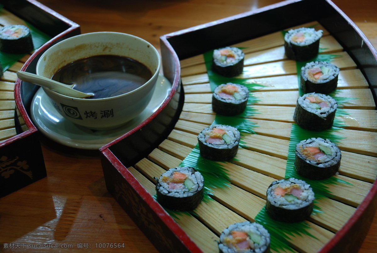 寿司免费下载 菜品 餐饮美食 海鲜 火锅 美食 日本料理 寿司 涮锅 自助餐 西餐 psd源文件 餐饮素材