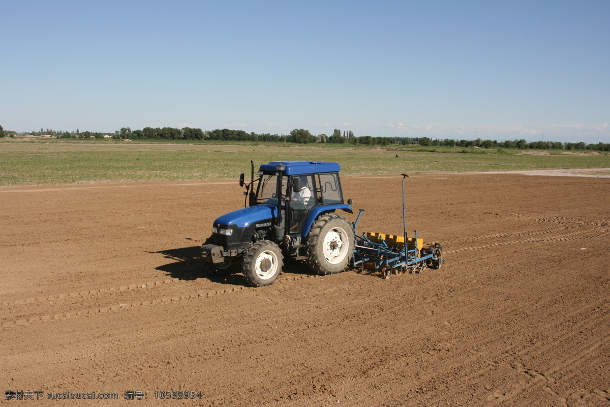 拖拉机 雷沃 耕地 农业机械 播种 播种机 农机产品 农业生产 现代科技