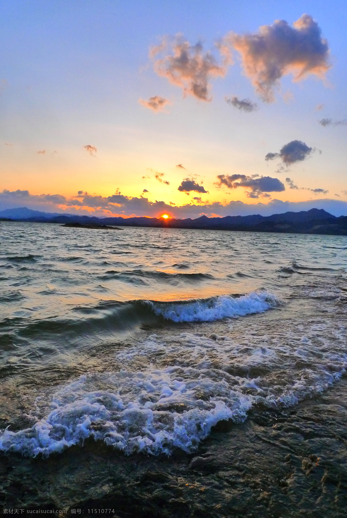 美丽大海 美丽 大海 唯美 夕阳 波涛汹涌 晚霞 天空 海浪 波浪 海水 海面 美丽自然 自然风景 旅游摄影