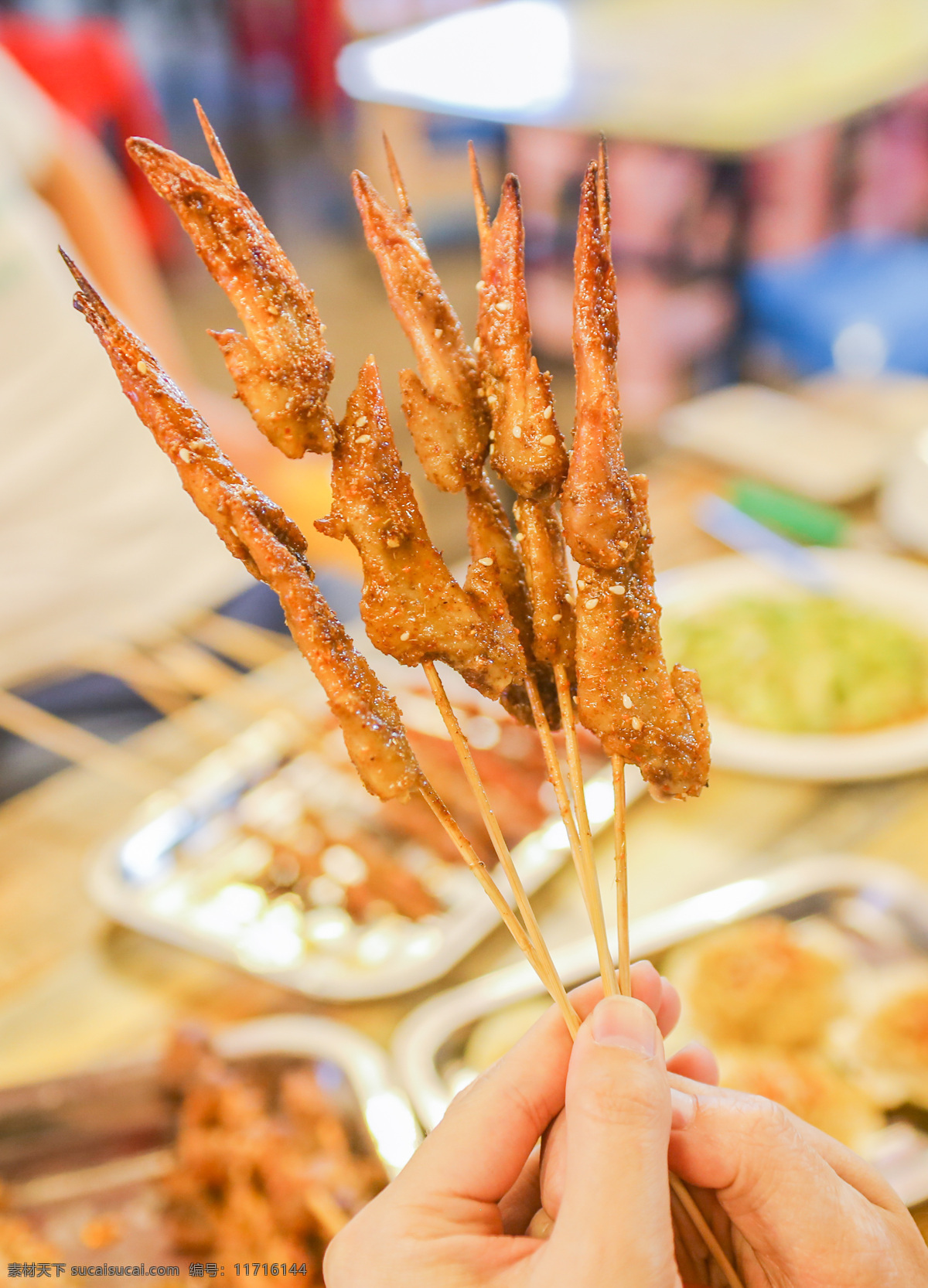 烤翅尖 烧烤 羊肉串 牛肉串 猪肉串 肉串 烤串 小吃 大排档 夜宵 摄影特色小吃 餐饮美食 传统美食