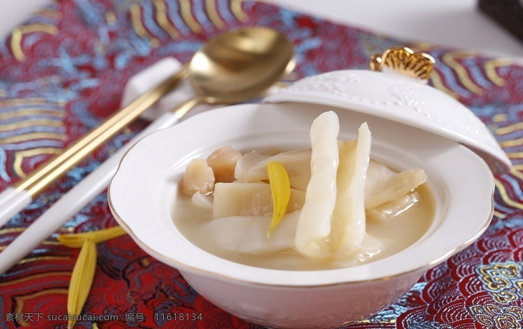 高汤 炖 花 胶 高汤炖花胶 鱼胶 滋补品 补品 燕窝 餐饮美食 传统美食