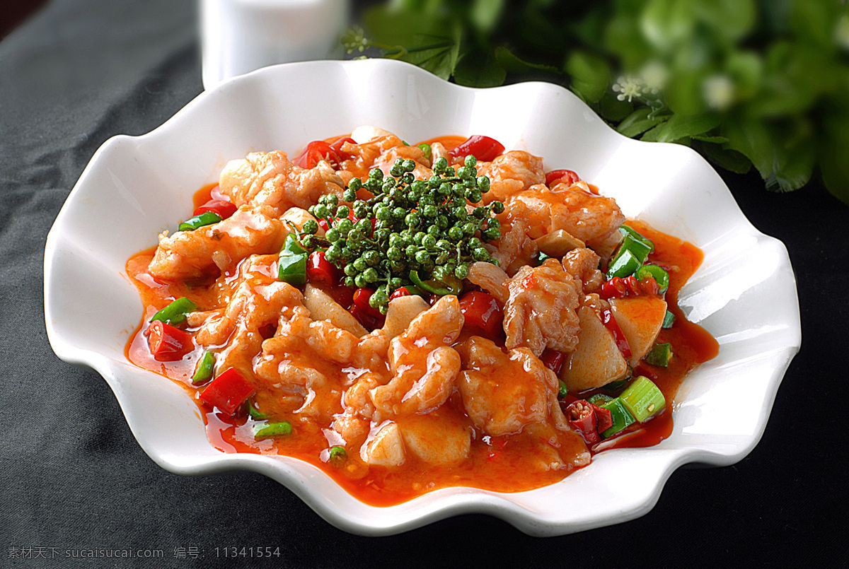 鲜椒兔花图片 炒菜 家常菜 特色菜 热菜 美食 美味 八大菜系 汤羹 菜谱 菜名 小炒 炒饭 烧菜 凉菜 菜肴 佳肴 小吃 锅仔 烧烤 油炸 红烧 爆炒 清蒸 油焖 海鲜 刺身 主食 副食 米饭 面条 酱爆 点心 肥兔 手撕兔 泡椒兔 椒盐兔 兔丁 嫩兔 兔头 酱爆兔 石锅兔 兔子兔子美食 餐饮美食 传统美食