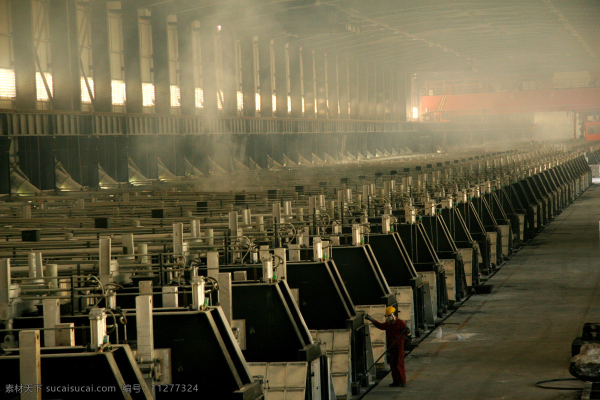 来宾 银海 铝业 公司 平果铝 工厂 生产 车间 作业 蒸汽机车 工业生产 现代科技