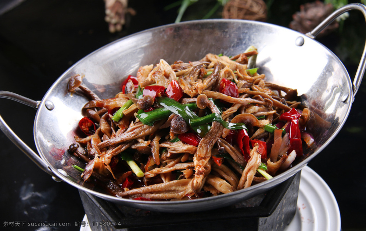 干锅鹿茸菇 干锅仔鸡 真菌 鹿茸菌 干锅野山菌 干烧什菌 干锅菌菇 干锅茶树菇 菜品图 餐饮美食 传统美食
