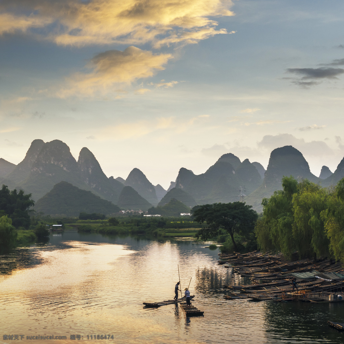 桂林 山水 风景图片 江南风景 桂林山水 远山 高山 湖水 渔船 山水风景 自然景观