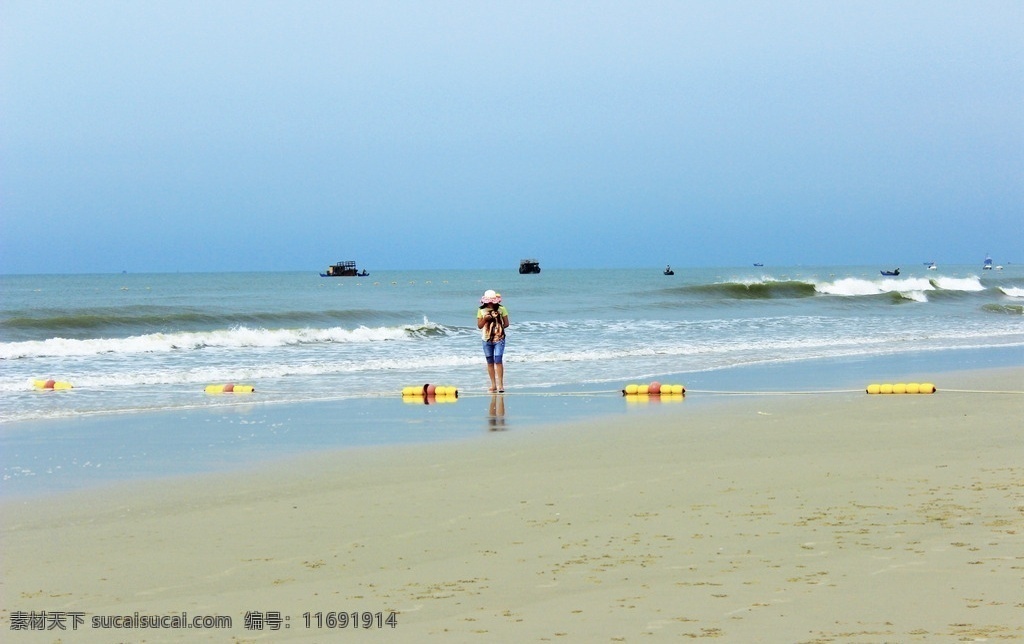 银滩散步 北海 银滩 北海银滩 广西北海 广西北海银滩 天下第一滩 北海旅游 北海银滩旅游 银滩图片 银滩素材 北海图片 北海银滩素材 北海银滩壁纸 北海风光 北海银滩景区 北海银滩风光 北海银滩景观 海 大海 海天一色 沙滩 银色沙滩 北海银滩浴场 北海浴场 海边 大海边 蓝天 蓝天白云 北海蓝天 海边游泳 自然景观 自然风景