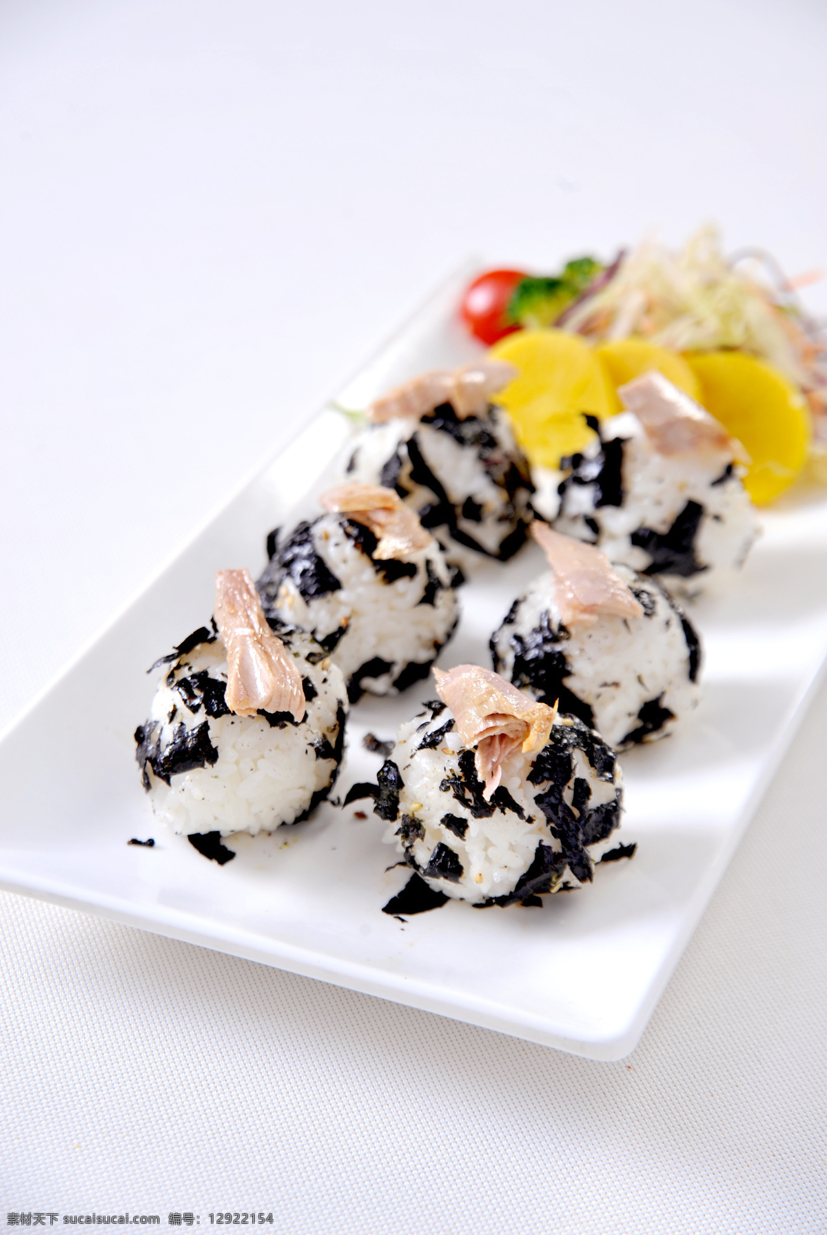 金枪鱼 紫菜 饭团 韩餐 海苔 摄影菜品 餐饮美食 传统美食