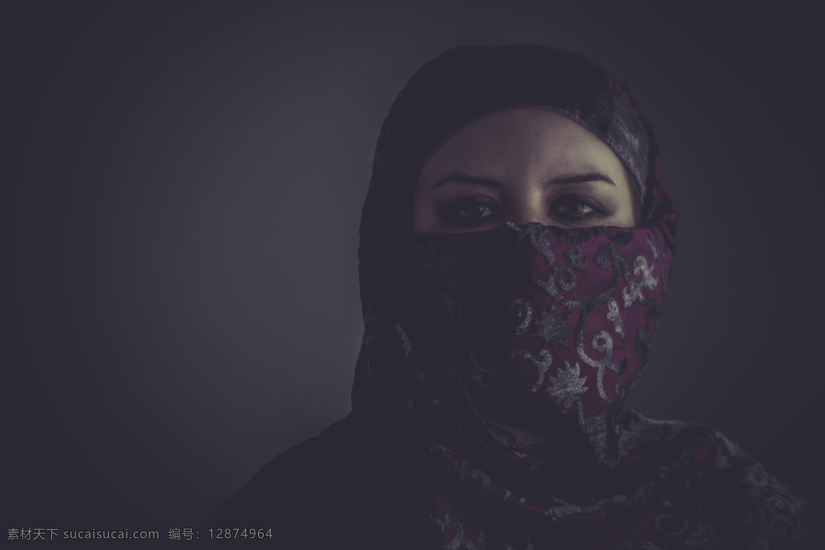 蒙 面的 伊 郎 女性 阿拉伯女性 伊朗女性 外国女性 蒙面 头巾 装扮 女人 美女图片 人物图片