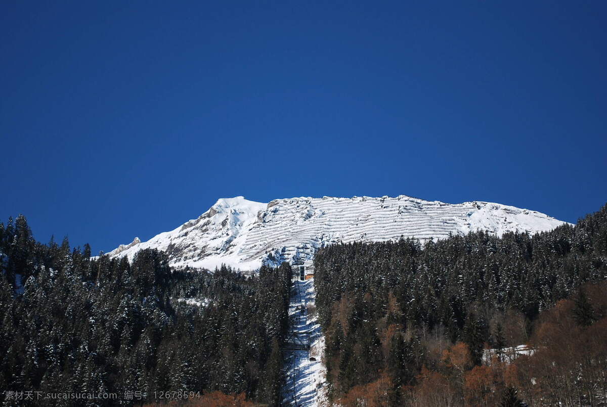 蓝天 下 雪山 白雪 积雪 瑞士 雪松 蓝天下的雪山 阿尔卑斯山 雪山峰 雪道 风景 生活 旅游餐饮