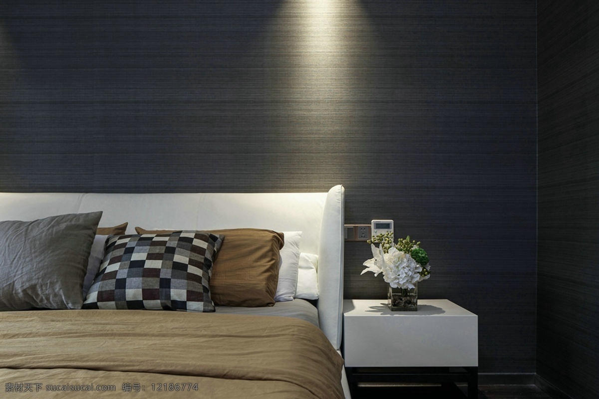 现代 卧室 深色 背景 墙 室内装修 效果图 白色床头柜 射灯 深色背景墙 卧室装修