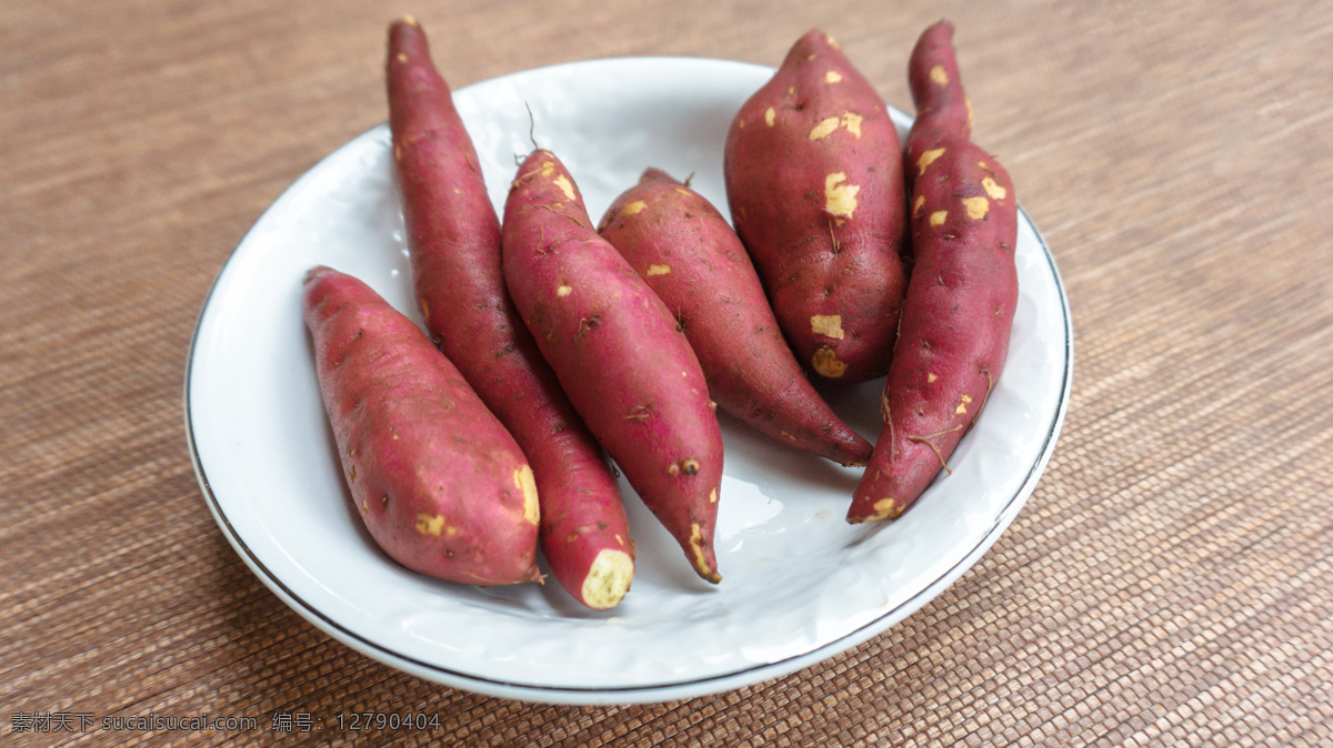 天目山小香薯 小香薯 番薯 地瓜 红色小番薯 红薯 美食 食材 原料 蔬菜 餐饮美食 食物原料