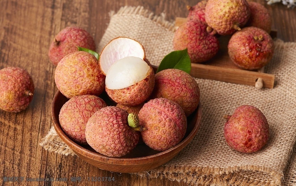 离枝 淮枝 黑叶 三月红 桂味 糯米糍 妃子笑 水果 食物 食品 新鲜水果 绿色食品 健康食品 健康食物 果实 热带水果 鲜果 农副产品 荔枝背景 荔枝壁纸 荔枝贴图 荔枝摄影