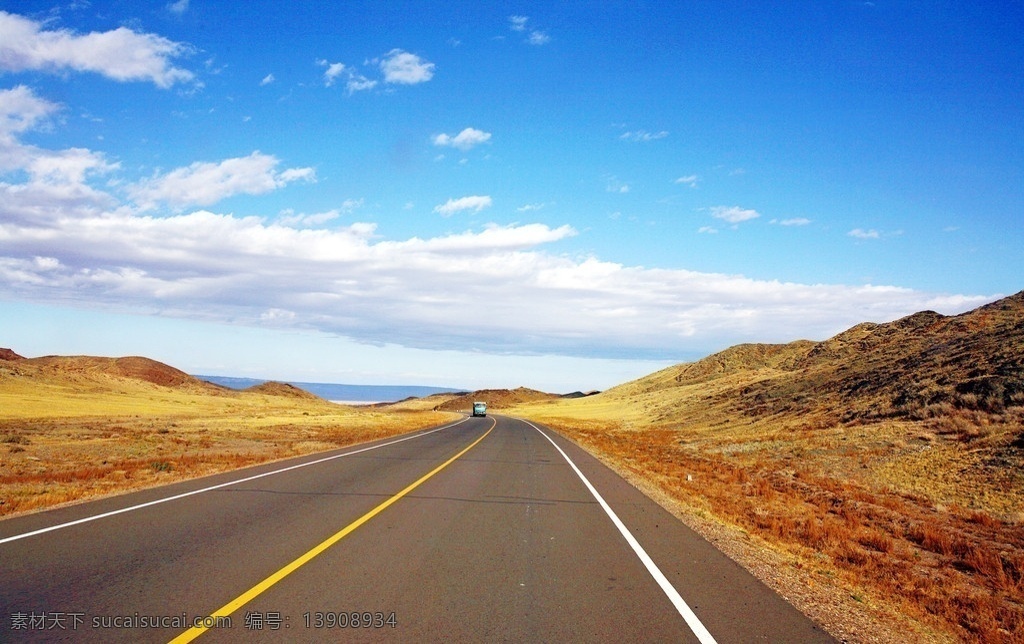 新疆公路 新疆风景 新疆风光 公路 路 马路 树木 山 蓝天 白云 国内旅游 旅游摄影