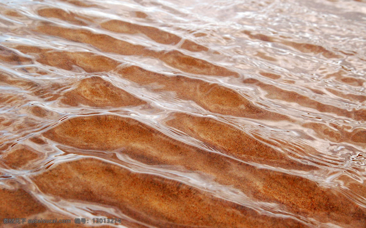 海里面的水纹 大海 水纹 波纹 波浪 棕色