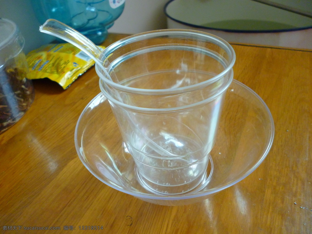 塑料 杯 碗 杯子 餐具厨具 餐饮美食 塑料杯碗 矢量图 日常生活