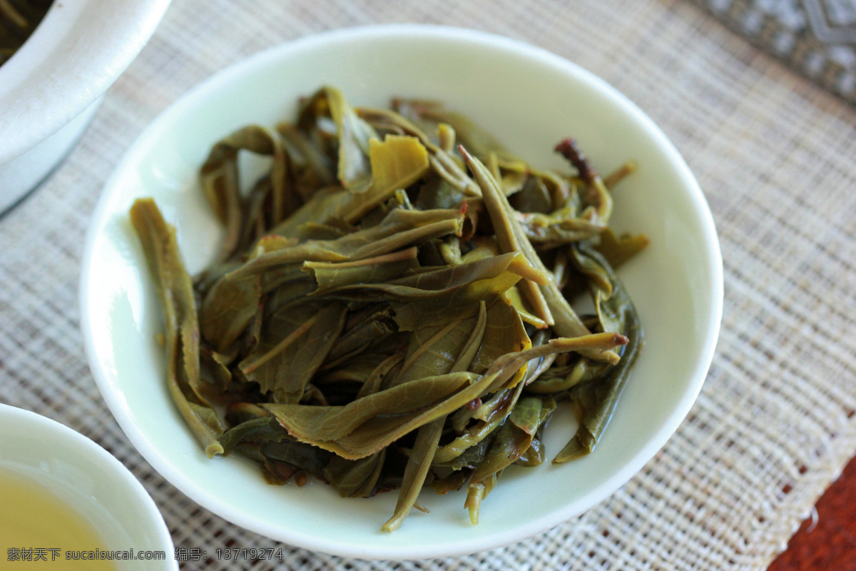 餐饮美食 普洱茶 饮料酒水 益心泉普洱茶 曼 岗 曼岗 一品 香 茶业 有限公司 益心泉 生茶 饼茶 七子饼茶 psd源文件 餐饮素材