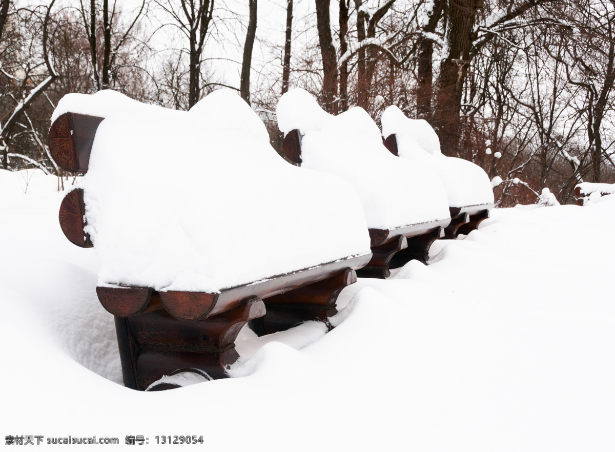 椅子上的雪 冬天风景 椅子 积雪 白雪 美丽公园风景 公园冬季风景 美丽雪景 雪地风景 风景摄影 自然风景 自然景观 白色
