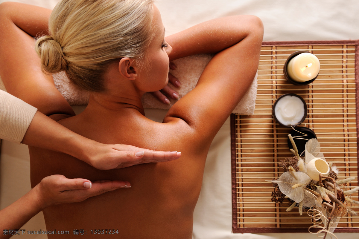 按摩 保养 放松 spa 手法 休闲 背部 养护 理疗 疗养 享受 舒适 安逸 日常生活 人物图库
