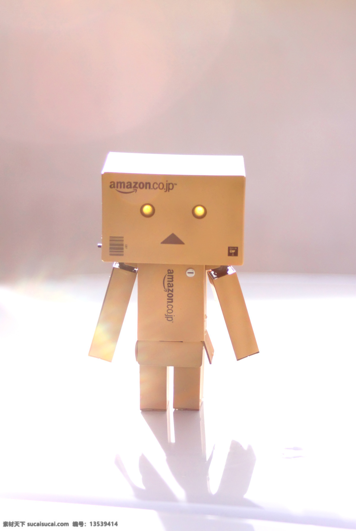 盒子人 生活百科 箱子人 纸盒人 纸箱人 纸箱 人 玩具人 danbo 纸箱人阿楞 箱子小人 阿楞纸箱人 纸箱人素材 psd源文件