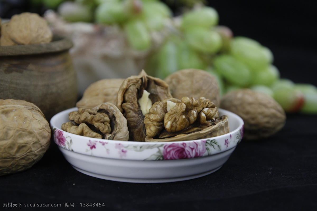 核桃 颂彝计夭南略 黑色
