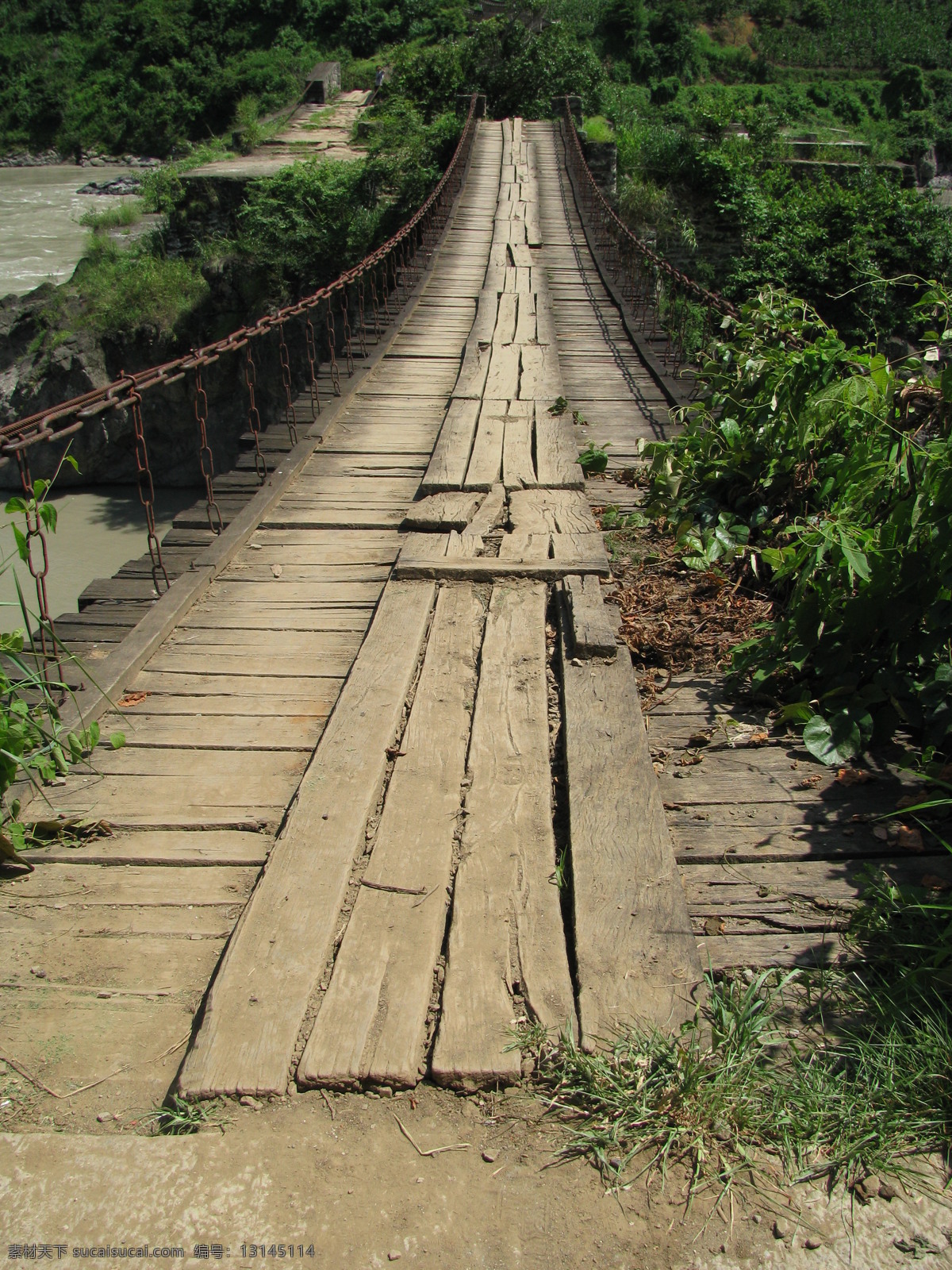 铁索桥 桥 吊桥 古桥 老桥 吊索桥 木板 铁索 人文景观 旅游摄影