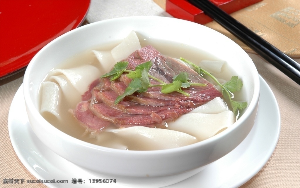 汤面图片 餐饮 美食 拼盘 肉丝 餐具 创意美食图片 传统美食 餐饮美食