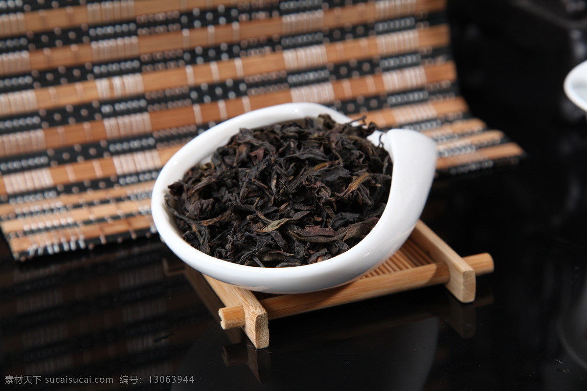 大红袍茶米 大红袍 茶米 摄影图 茶汤 茶叶 餐饮美食 饮料酒水