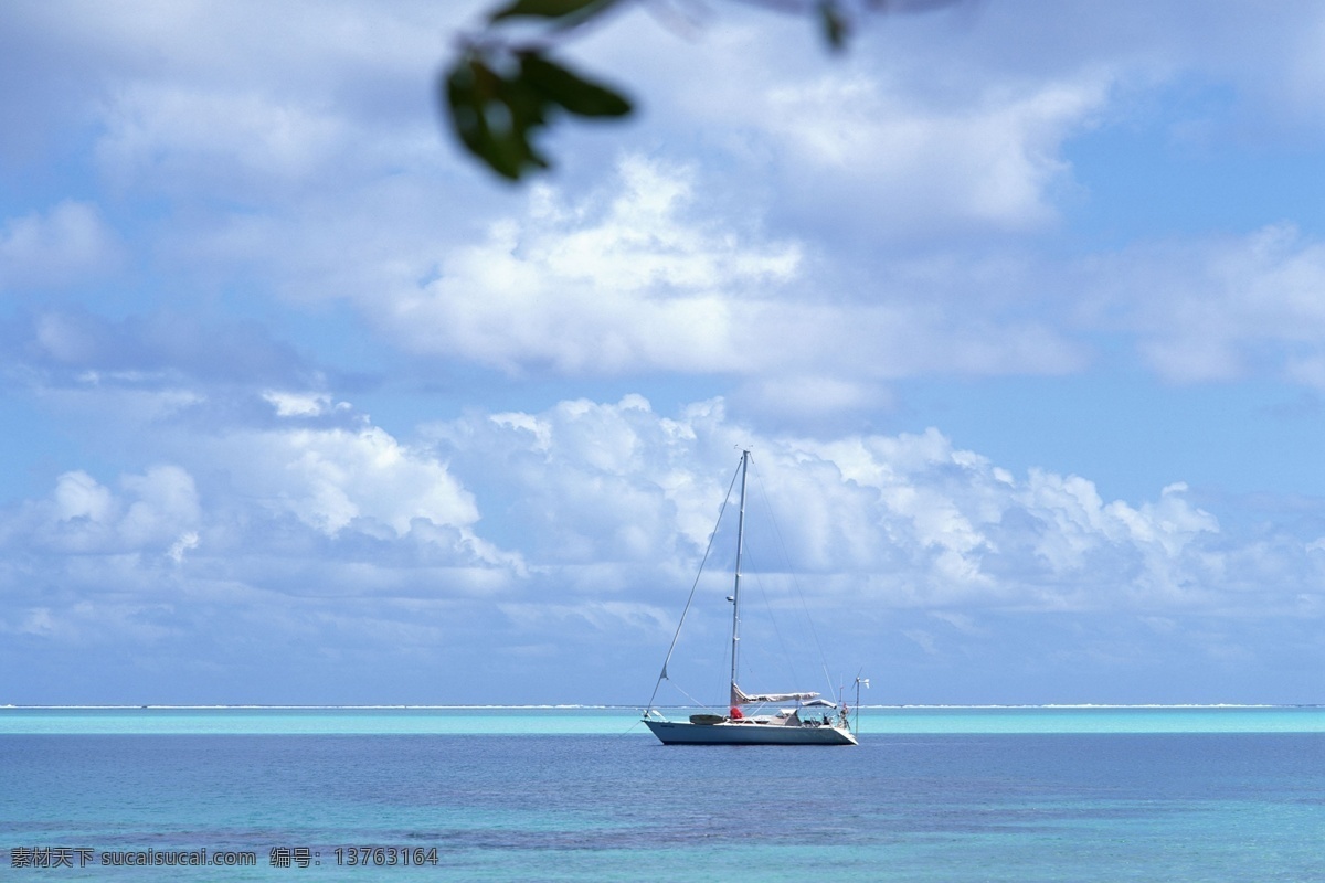 一线天 天空 水 白云 帆船 蓝天 旅游摄影 自然风景