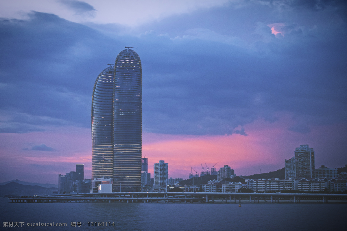 厦门双子塔 天空 夜景 蓝色 夜晚 建筑 风帆大厦 厦门风光 厦门标志建筑 厦门 厦门海景 世茂海峡大厦 环岛路 思明区 五老峰 厦门地标 海滨城市 南普陀寺 厦大西村 厦大 双子塔 旅游摄影 国内旅游 自然景观 建筑景观