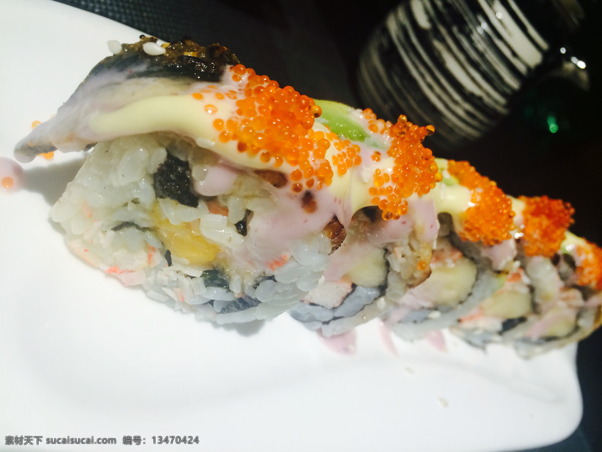 寿司 鱼子酱 饭卷 蟹肉 鸡蛋 日料 日本 美食 摆盘 餐厅 搭配 日本美食 餐饮美食 传统美食