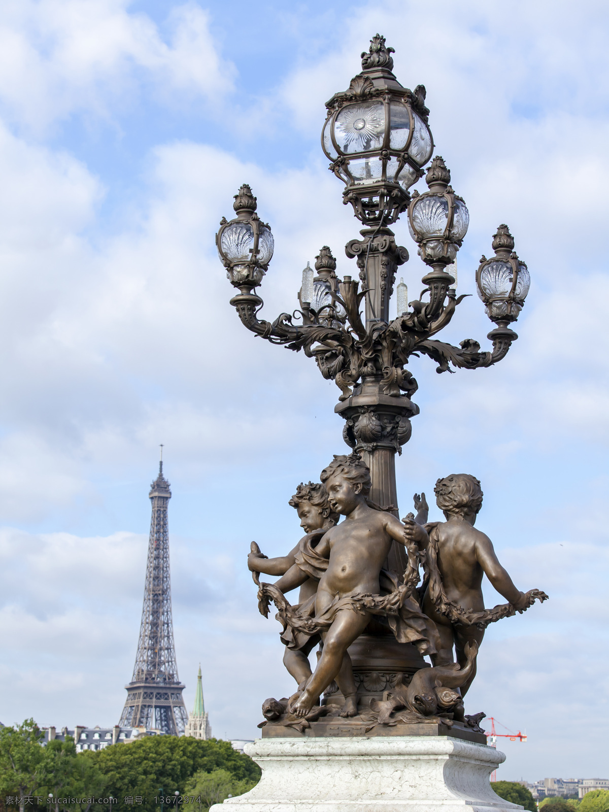 埃菲尔铁塔 城市雕塑 巴黎风光 路灯 标志性建筑 法国风景 法国旅游风光 美丽景色 美丽风景 建筑设计 环境家居 白色
