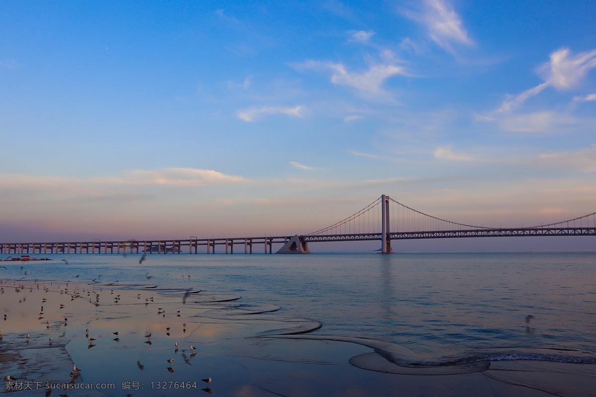 蓝天白云 天空 白云 蓝天 自然景观 自然风景 城市景观 大海 桥梁