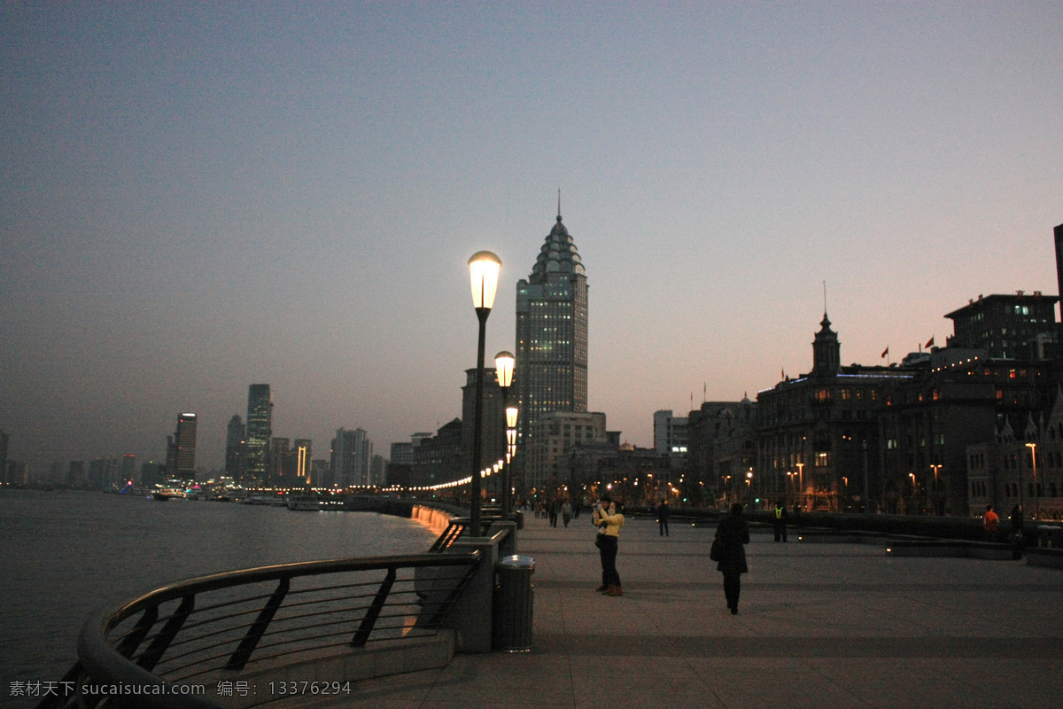 陈毅 广场 黄浦江 上海 外滩 南京路 陈毅广场 风景 生活 旅游餐饮