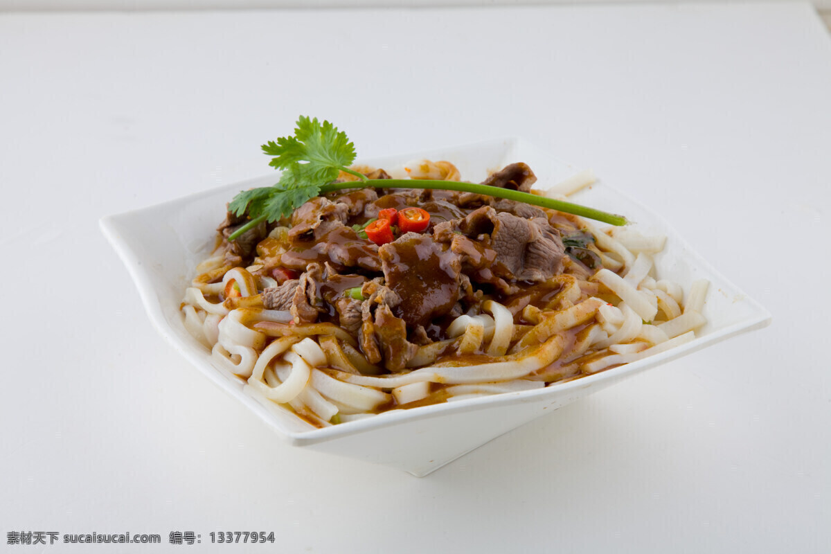 牛腩拌粉 牛腩 拌河粉 传统美食 餐饮美食