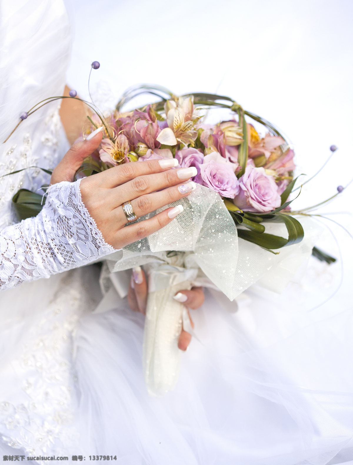 手 捧 鲜花 爱情 浪漫 玫瑰花 花束 戒指 对戒 结婚 婚礼 新娘 手捧 捧住 花草树木 生物世界
