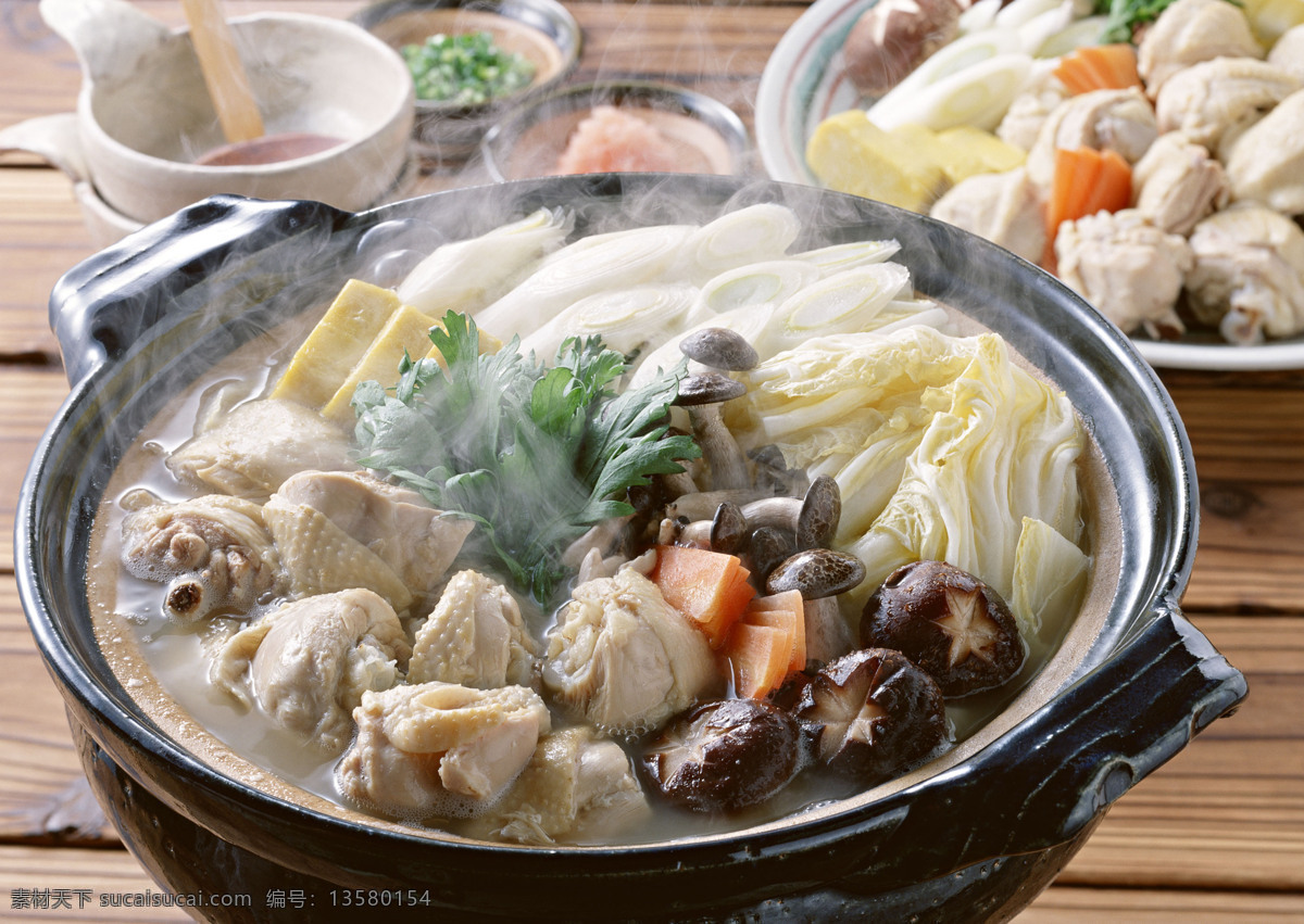 鸡肉砂锅 韩国美食 美食 美味 快餐 餐饮 蘑菇 鸡肉 鸡块 白菜 砂锅 炖菜 传统美食 餐饮美食