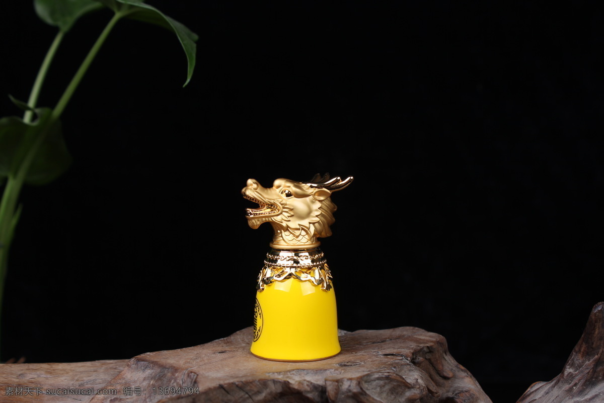 铜镶瓷器 陶瓷 瓷器 铜器 酒具 景德镇 铜镶器 十二生肖 酒杯 龙 文化艺术 传统文化