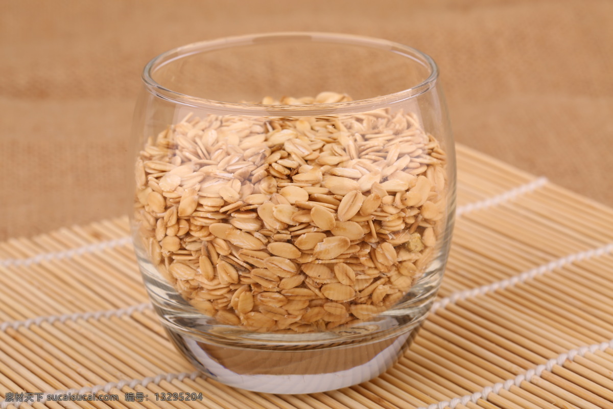 五谷杂粮 系列 燕麦片 图 燕麦 养生食品 农业生产 养生 粮食 补品 营养 煮粥 燕麦制品 餐饮美食 食物原料