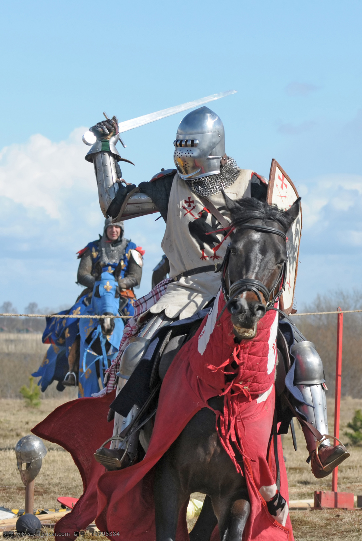 战马 上 骑士 欧洲武士 骏马 战士 盔甲 古代士兵 宝剑 盾牌 其他人物 人物图片