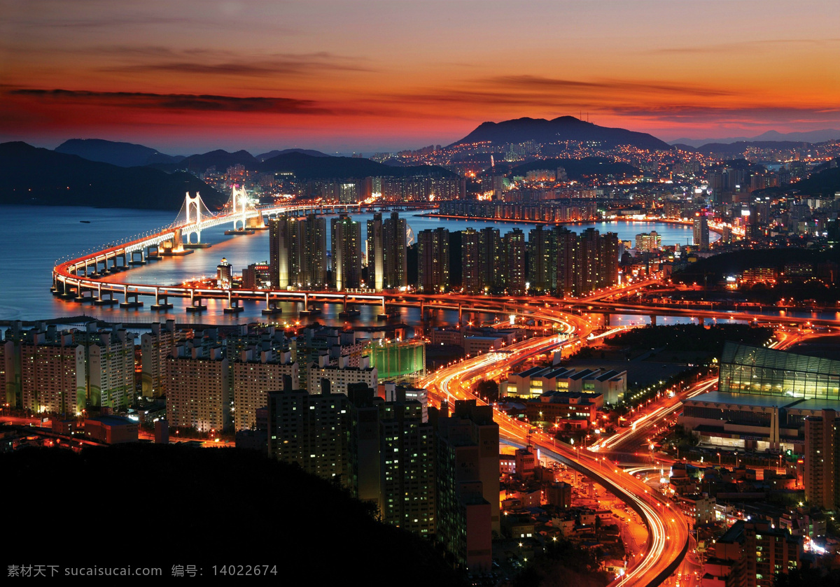 首尔 夜景 港湾 高架道路 桥梁 车流 闪耀的灯光 高层住宅楼 密集的建筑 低矮群山 泛红的天空 韩国首都 城市景观 旅游风光摄影 畅游世界 旅游篇 国外旅游 旅游摄影