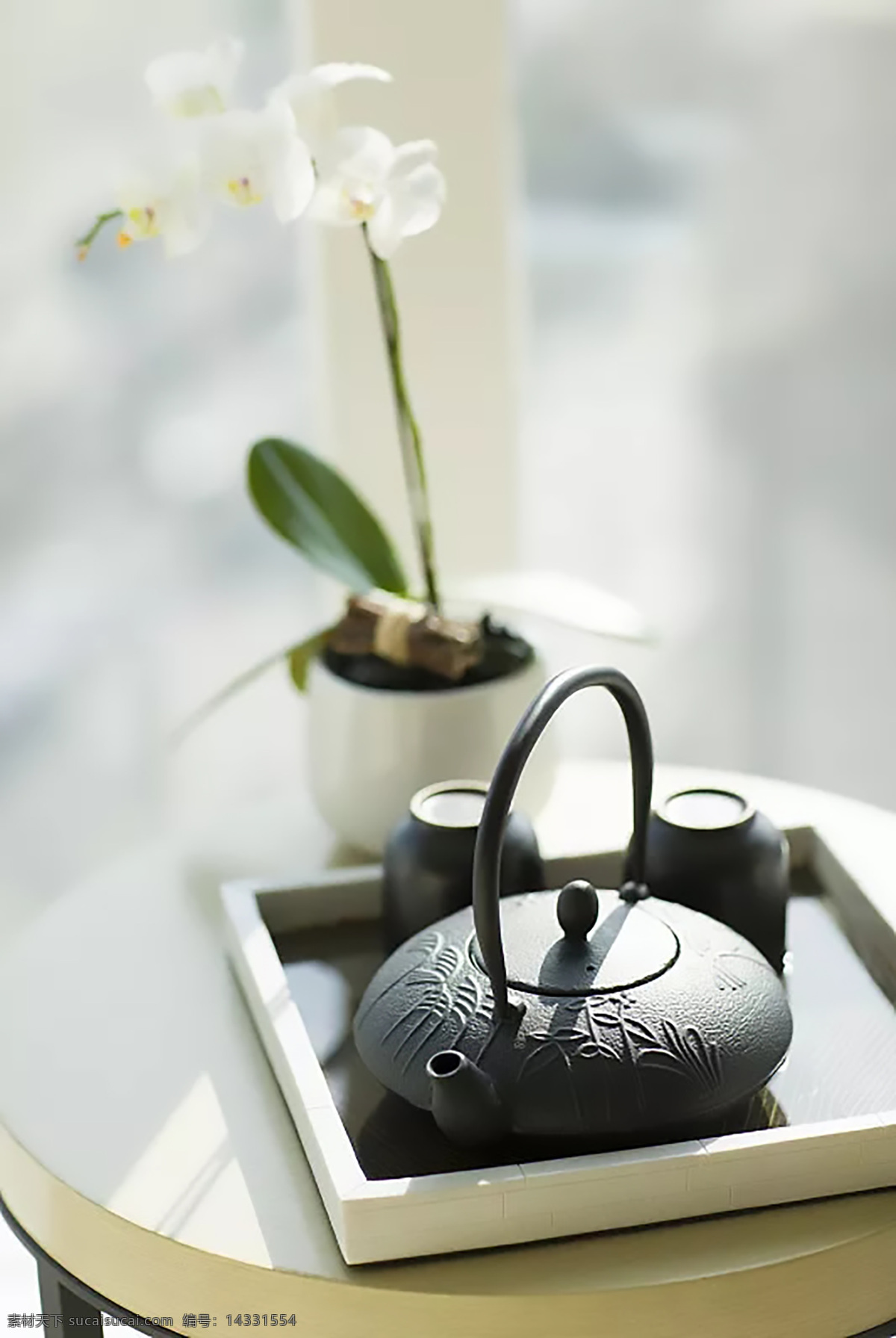 茶壶摆件 花瓶 花 摆件 茶壶 桌子 杯子 茶具