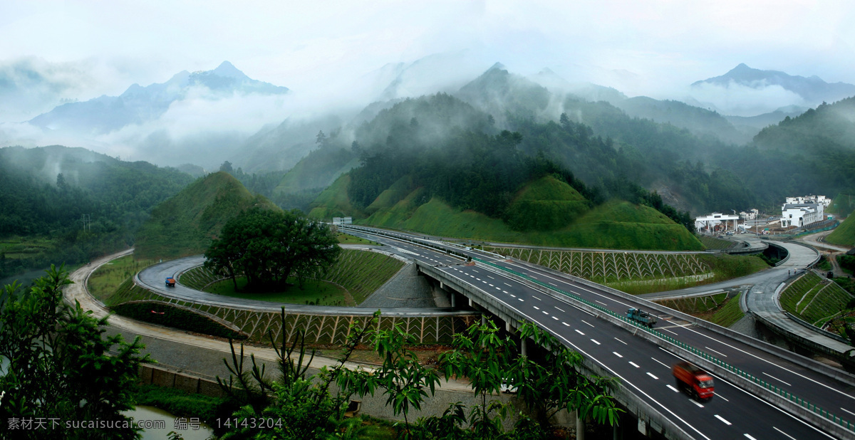 高速公路 江西 公路 绿化带 大桥 互通 立交 山峦 雾气 大气 交通工具 现代科技